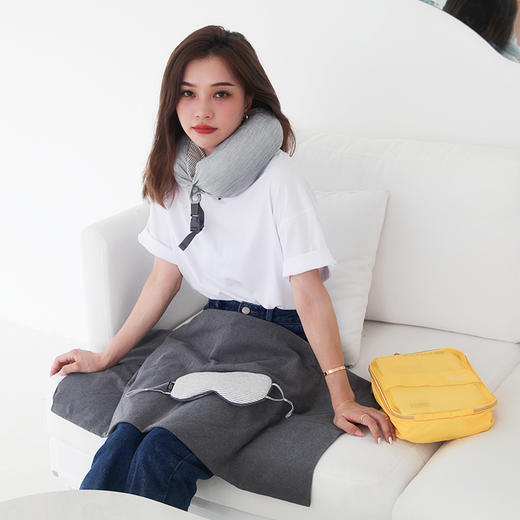 【自营】又见美物EB4Z01 旅行出差办公睡眠套装四件套温凉双面颈枕收纳包 商品图0