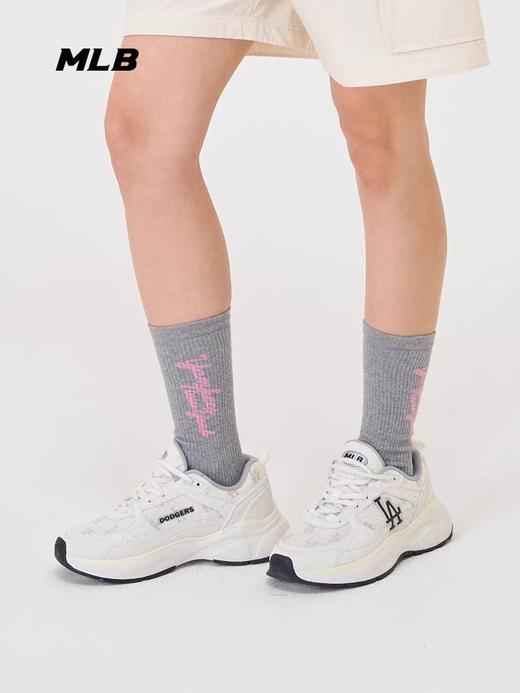 MLB   满印老花运动跑鞋 
    发货时效3-7天 商品图2