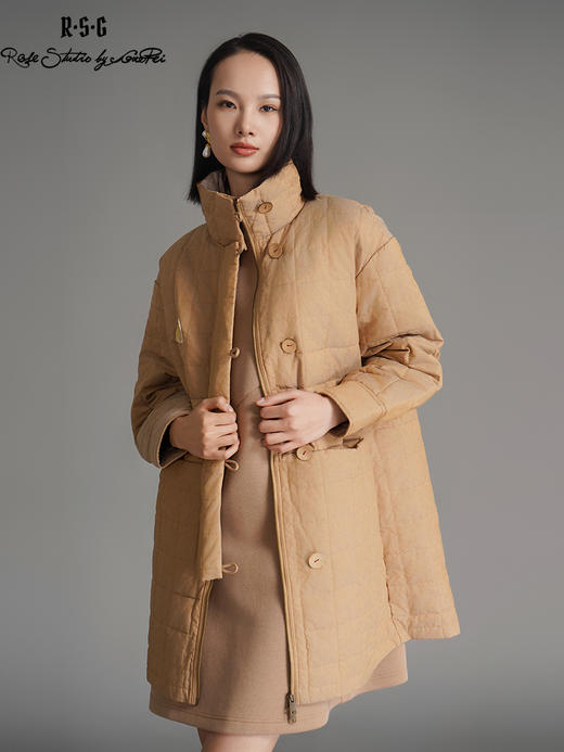 RSG2023郭培成衣品牌搭襟扣袢装饰绗格立领新中式休闲羽绒服 商品图1