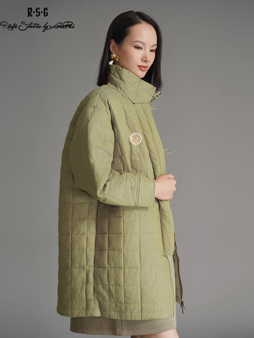 RSG2023郭培成衣品牌搭襟扣袢装饰绗格立领新中式休闲羽绒服 商品图4