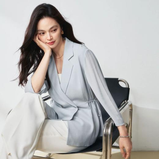 【高货sh】全新升级【铂金会员220/天猫289/差价69】(12259) 洛诗琳25春夏蓝色抽绳收腰简约垂感透气轻薄天丝通勤外套 商品图1