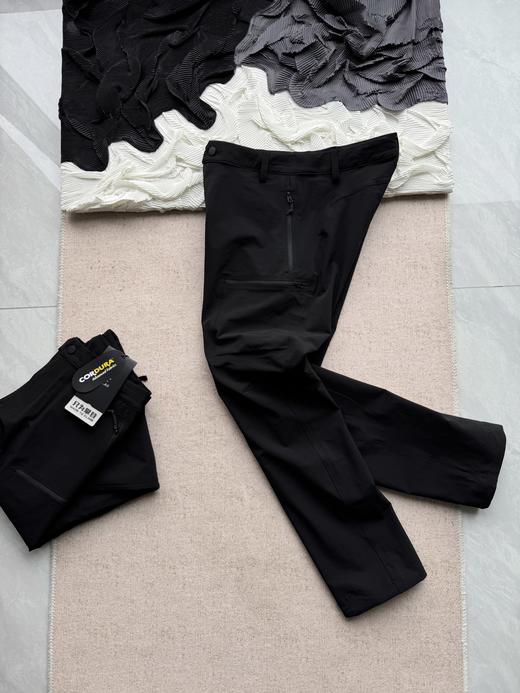 点此购买 凯乐石春夏季T10-X男士防风耐磨弹力透气户外登山徒步软壳裤 LL 314176 商品图7