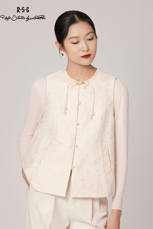 郭培成衣品牌精品系列中式金色提花盘扣马甲 商品图5