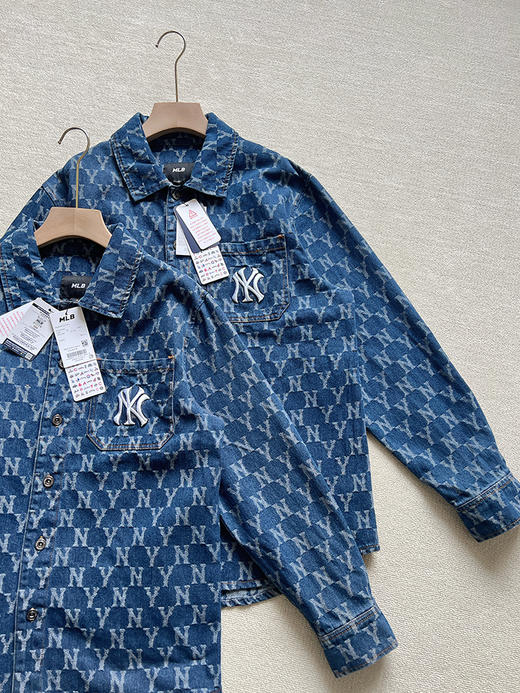 点此购买 MLB经典男女款老花满印牛仔衬衫夹克外套 LL 314171 商品图8
