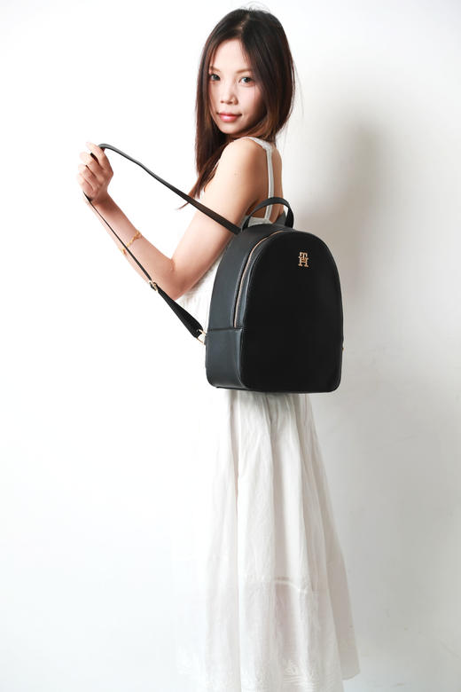 颜值已拉满，金属标双肩包。黑色+藏青色大容量学院风包包C040266 商品图9