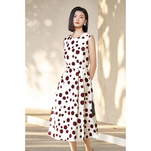 米思阳2025夏季新款时尚高级感波点连衣裙减龄显瘦背心A字裙1868 商品图3