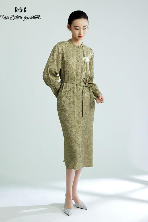 郭培成衣品牌【“药”爱自己】雪莲刺绣小立领盘扣印花连衣裙 商品图5