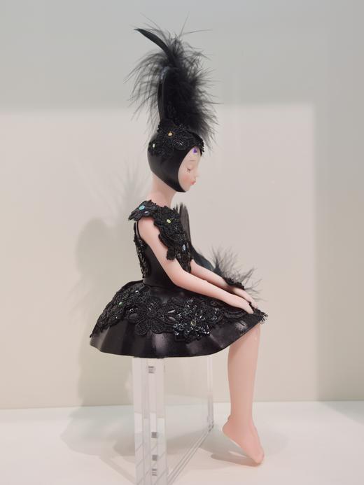 郭玲《夏娃》坐姿然女孩 商品图2