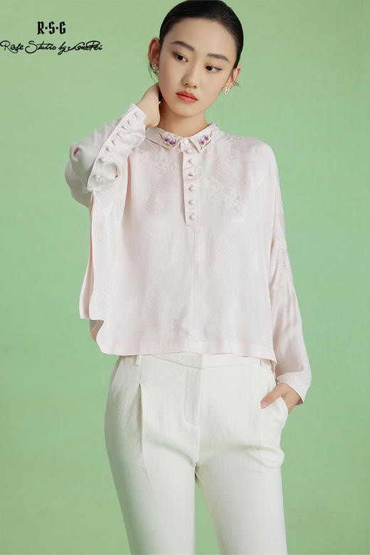 郭培成衣品牌【“药”爱自己】中式藏红花刺绣流苏吊坠衬衫 商品图5