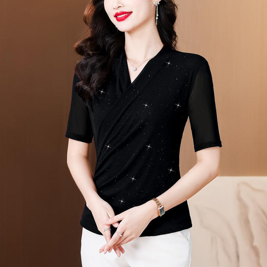 KQL B12N2802烫钻时尚洋气小衫网纱显瘦V领打底衫 商品图3