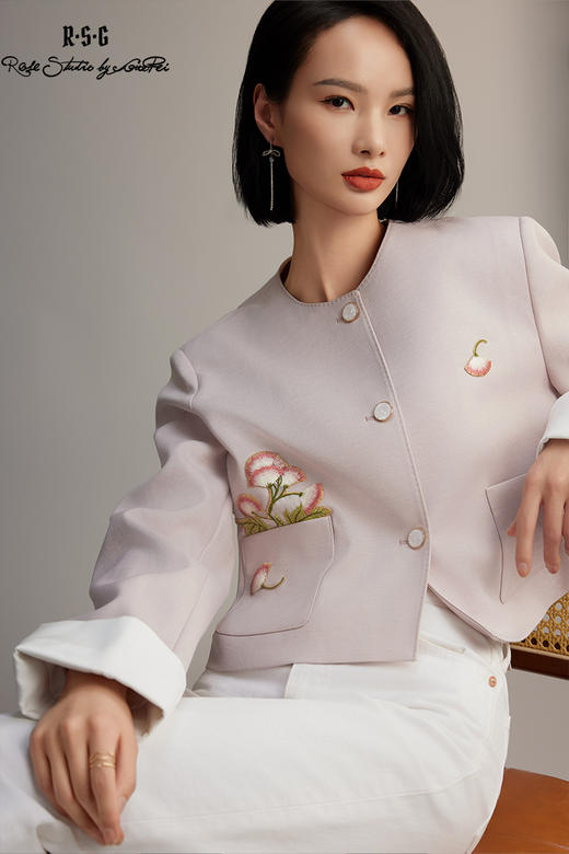 郭培成衣品牌【“药”爱自己】合欢花刺绣小香风撞色外套 商品图5