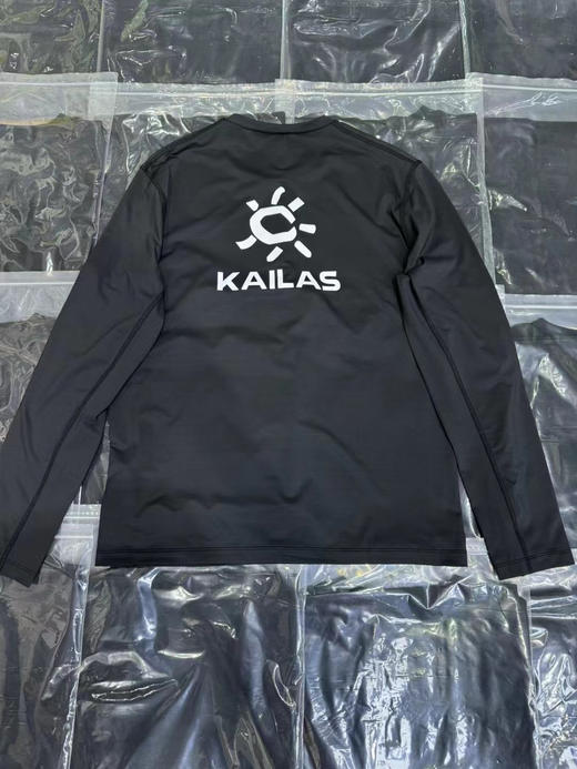 正品港版凯乐石 H8 速干长袖打底T恤

upf 50+ 紫外线阻隔率≥95%

腋下拼接裁剪 高强度运动贴合曲线

S M L XL XXL 黑色 

原价990港元 商品图1