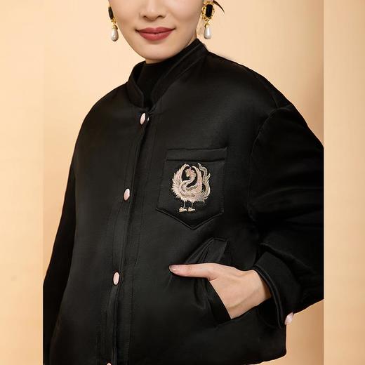 郭培成衣品牌精品系列暖意“绒绒”系列双兜百搭羽绒服 商品图1