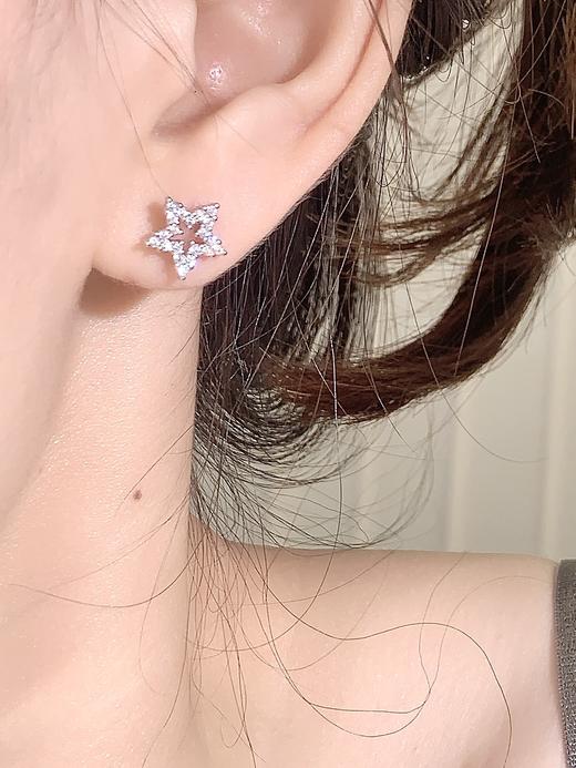 卡蒂罗/KADER 星光微语耳钉 经典五角星闪耀星点满钻镶嵌纯银养耳洞耳饰 睡觉免摘时尚星星简约百搭配饰 商品图2