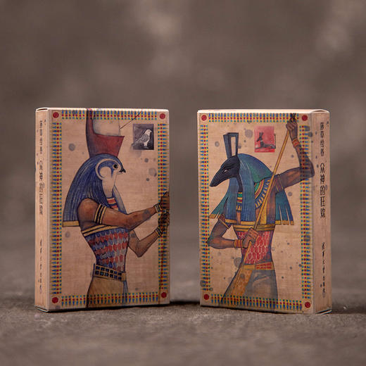 《莎草绘卷》礼盒珍藏版 |  满足你对古埃及的全部好奇！6大板块，600张水彩，再现金字塔、亡灵书、法老的国度 【加赠扑克、丝巾】 商品图1