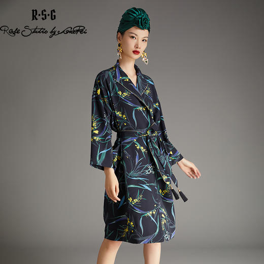 RSG早秋法式浪漫丛林印花薄风衣 商品图1