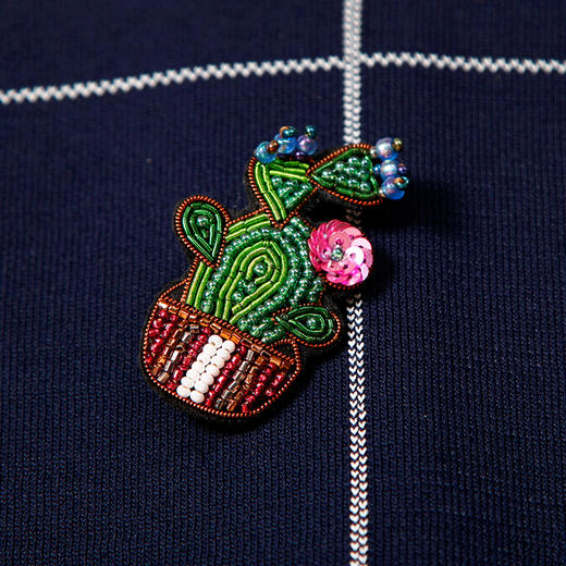 RSG郭培成衣品牌2023春夏仙人掌胸针装饰休闲薄针织格纹套装 商品图3