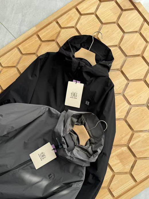 点此购买 可隆春秋季男士防水防风户外冲锋衣 LL 314161 商品图8