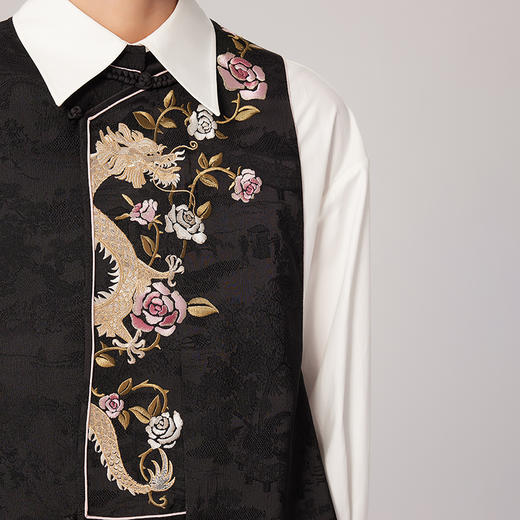 郭培成衣品牌精品系列中式玫瑰刺绣马甲 商品图2