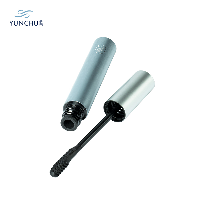 云初轻盈翘密持妆睫毛膏