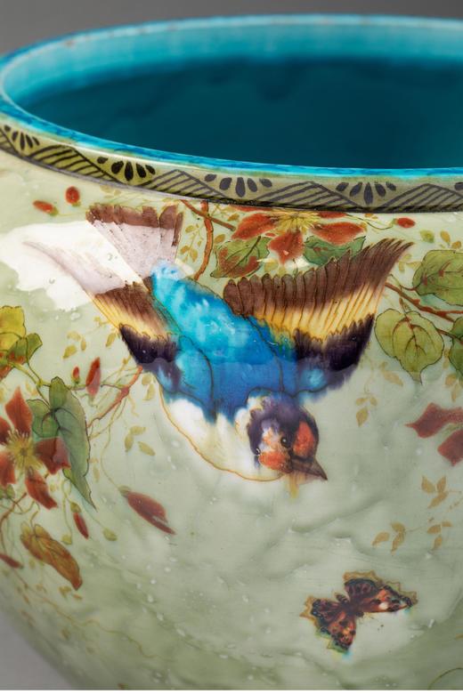 独角鹿西洋古董 19世纪法国陶艺大师Théodore Deck签名出品东方风格赤铜兽首双耳装饰飞鸟奇花主题彩釉花盆 商品图3