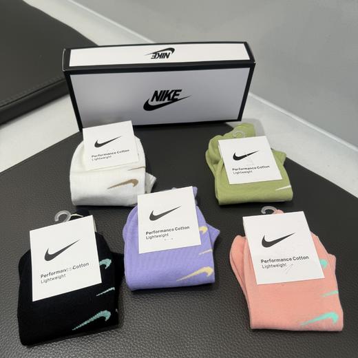 F184耐克春夏新款马卡龙女士盒装长袜 商品图2