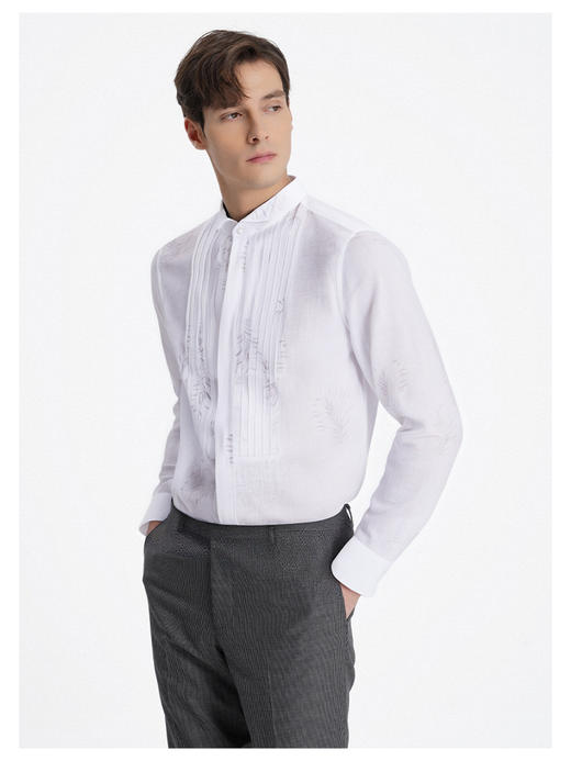 callisto亲肤亚麻白色植物羽毛花型衬衫 商品图3