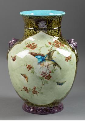 独角鹿西洋古董 19世纪法国陶艺大师Théodore Deck签名出品东方风格兽首双耳装饰繁花鸟蝶主题彩釉花瓶