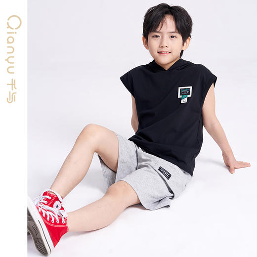 笛莎千与2025夏新款男童连帽无袖背心短裤套装 商品图0
