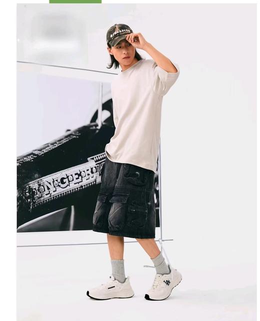 MLB   满印老花运动跑鞋 
    发货时效3-7天 商品图3