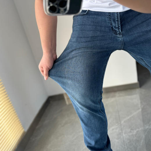 剪刀家男士弹力小脚款牛仔裤333 商品图0