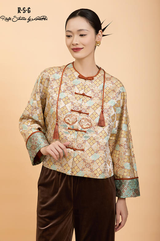 东方境X郭培联名系列：轻高定牡丹刺绣提花盘扣外套 商品图5