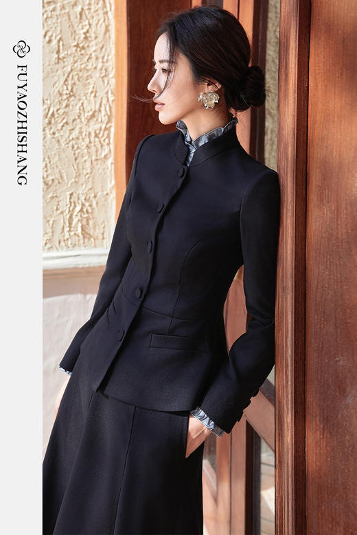 FUYAO扶摇 贵奢老钱风时尚套装女2025新款国风轻奢外套搭配半身裙 商品图5