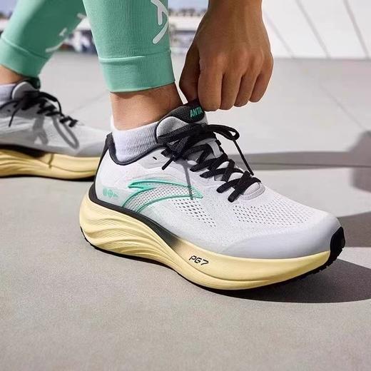 【43断码】安踏旅步1.5丨PG7缓震跑步鞋男舒适回弹运动鞋通勤鞋子112515508【库存有限，如无货将做退款，介意慎拍！】 商品图1