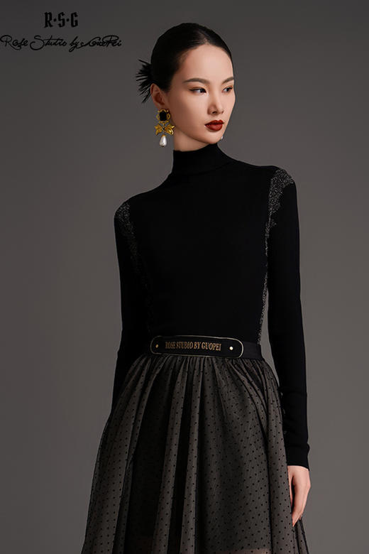 RSG2023郭培线上成衣品牌早秋修身显瘦银丝花边装饰打底针织毛衣 商品图5