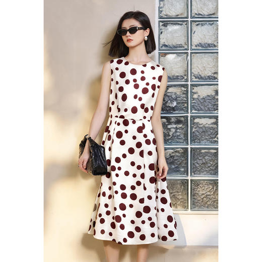 米思阳2025夏季新款时尚高级感波点连衣裙减龄显瘦背心A字裙1868 商品图4