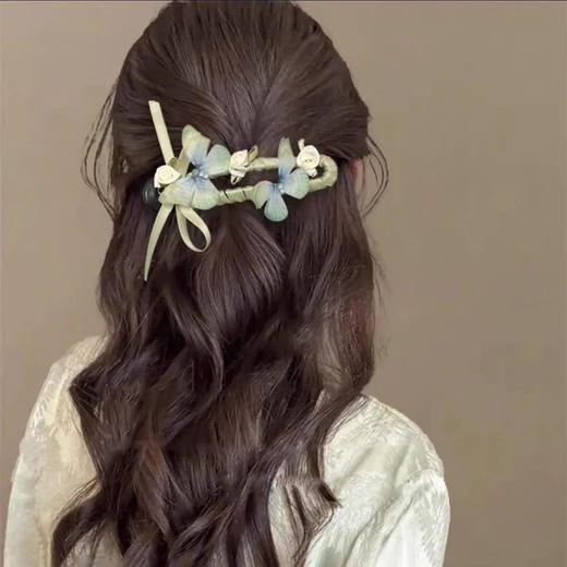 【家居百货】【仙气蝴蝶鸭嘴夹】9.9/两个！氛围感小花发夹，夏天用它盘发好看又凉快！ 商品图0