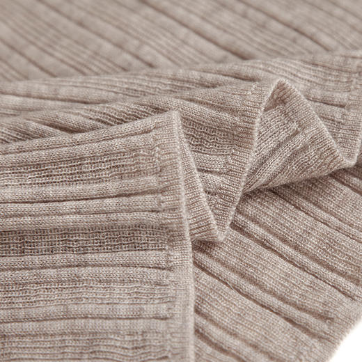 RSG郭培成衣品牌圆领修身型套头短袖通勤女款针织衫薄款上衣 商品图3