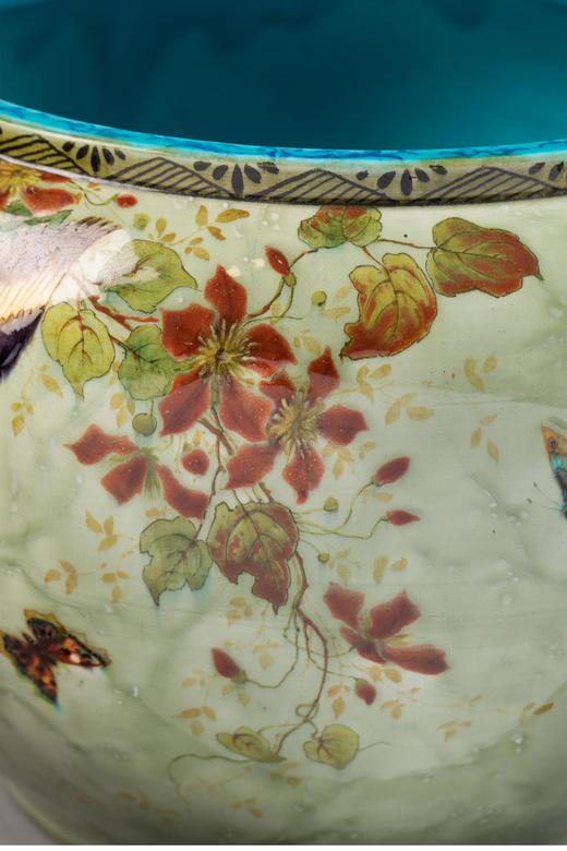 独角鹿西洋古董 19世纪法国陶艺大师Théodore Deck签名出品东方风格赤铜兽首双耳装饰飞鸟奇花主题彩釉花盆 商品图4
