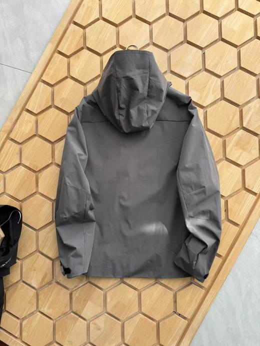 点此购买 可隆春秋季男士防水防风户外冲锋衣 LL 314161 商品图14