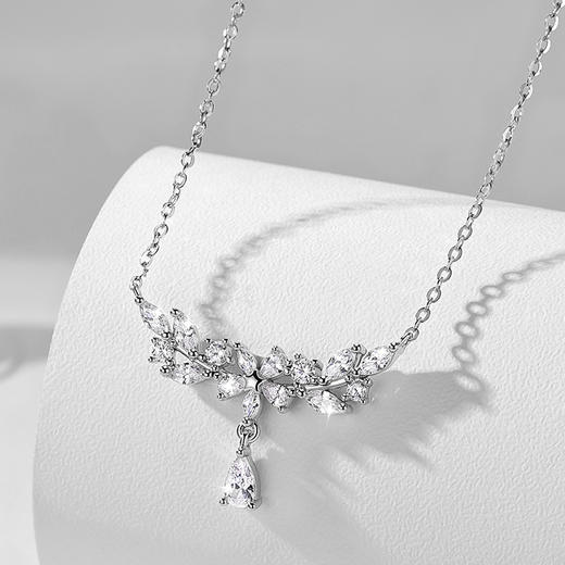 卡蒂罗/KADER 月桂枝项链 轻奢高级闪耀紫藤花系列 穗穗平安麦穗水滴设计镶闪锆锁骨链可调节 女朋友周年礼盒 商品图5