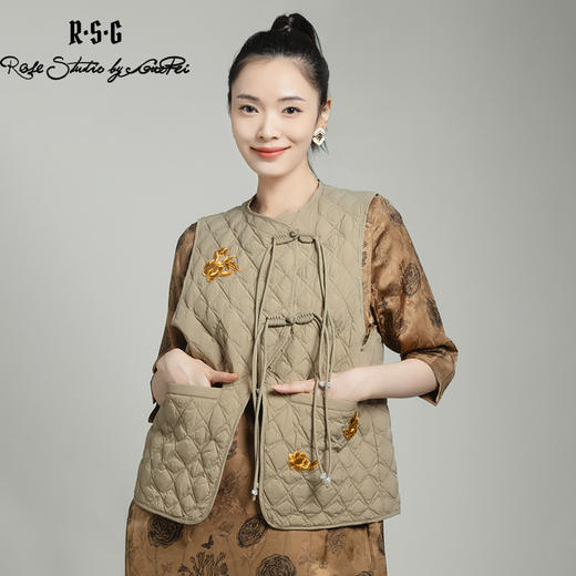 郭培成衣品牌新中式芙蓉刺绣绗缝薄款羽绒短款马甲 商品图4