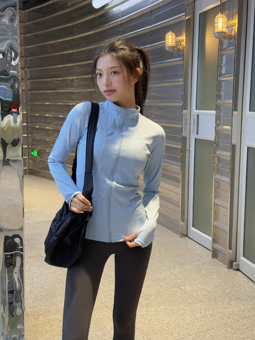 lu*u最强平替❗穿上️体态都变好了❗️【蜜桃锦纶瑜伽服】原版品质❗夏季纸片人穿搭必备 某lu旗舰店💰1080 开团仅需💰69 商品图3