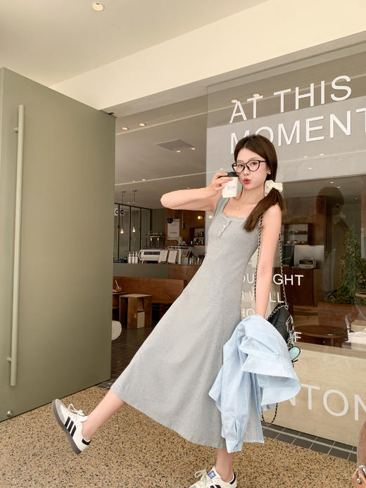 <曾小咸推荐>韩系百搭灰色背心吊带连衣裙 商品图8