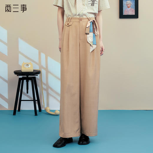 两三事 咖啡经纬 2025夏季新款简约印花丝巾装饰直筒休闲裤女 商品图0