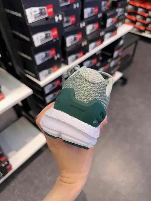 UA安德玛⚠️女士运动鞋💥💰599✈️👟减震防滑耐磨，轻便透气运动鞋、脚感舒适！ 商品图8