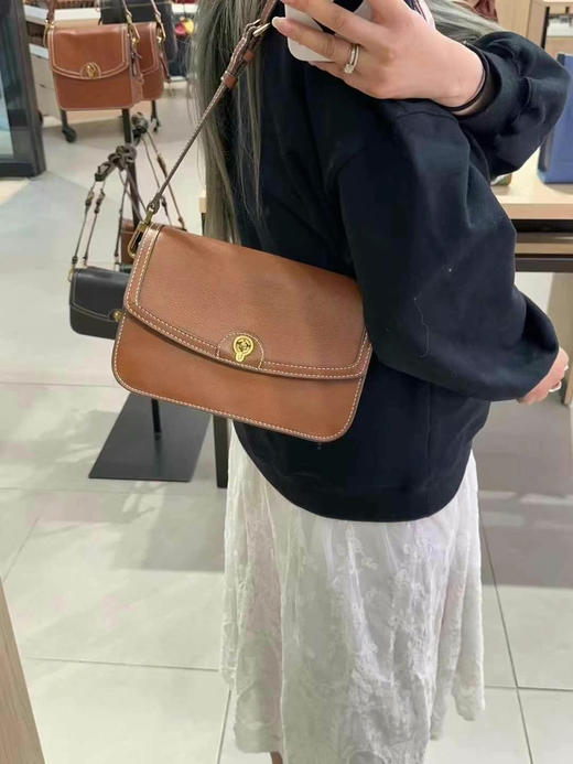 🖤FOSSIL 复古女包，有斜挎肩带，头层小牛皮🐂💰999✈️ 商品图3