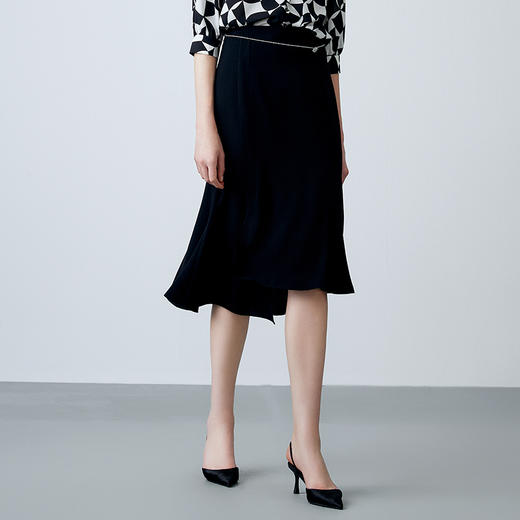 EITIE爱特爱夏新款设计感时尚不规则a字显瘦半身裙7806507 商品图2