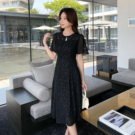 奢姿大码女装2025夏季新款胖妹妹圆领轻奢优雅精致连衣裙蕾丝裙9952869322 商品图2