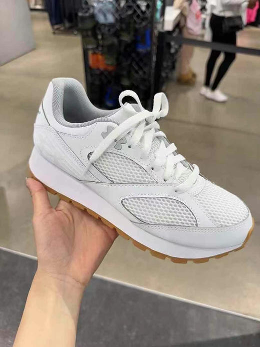 Ua安德玛⚠️女士厚底款运动鞋💥💰499✈️👟减震防滑耐磨，轻便透气运动鞋、脚感舒适！ 商品图0